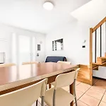 Oasis House - Host Solution