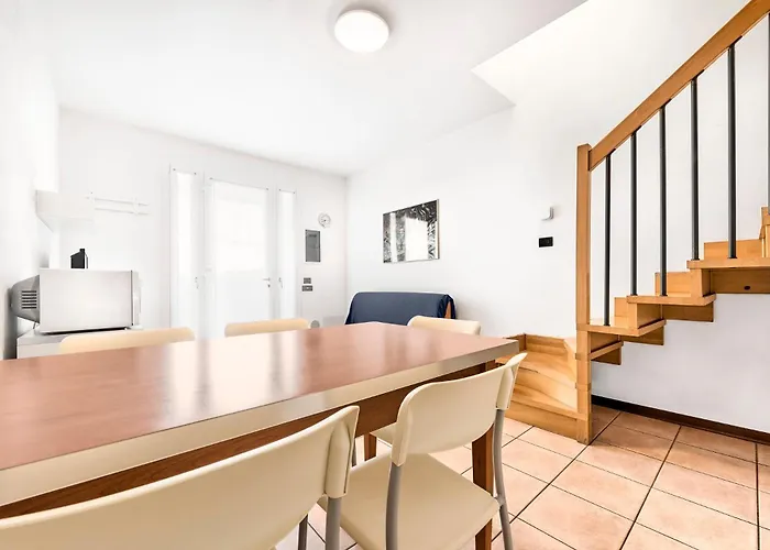 Oasis House - Host Solution