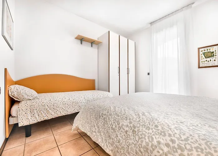 Oasis House - Host Solution